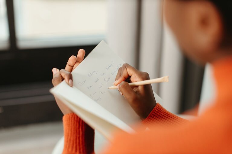 How to Journal for Clarity and Focus Every Day